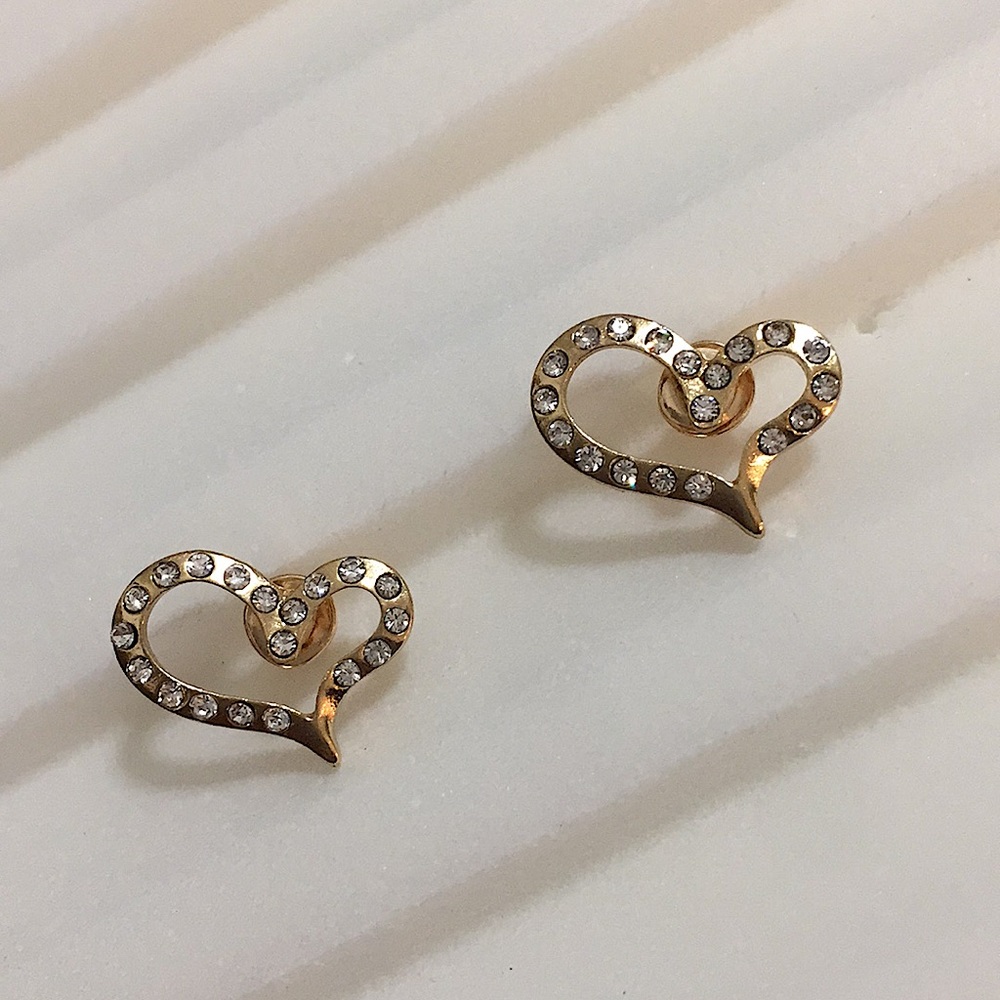 Gold diamond heart earrings